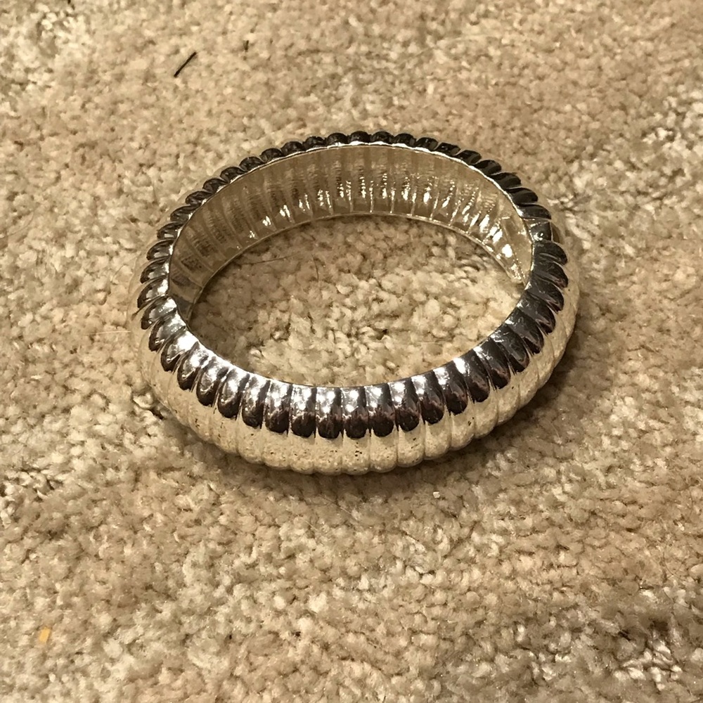 🤩BANGLE BRACELET - Picture 2 of 4